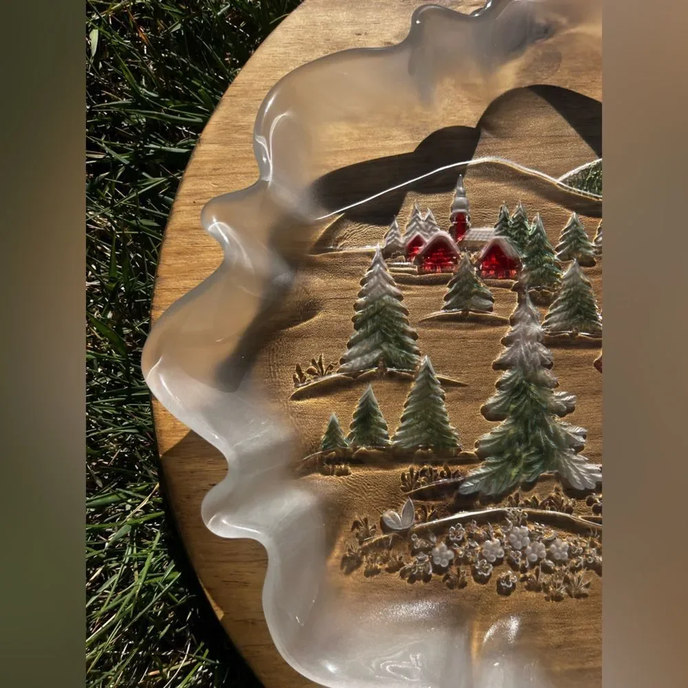 Mikasa Frosted Colored Glass Holiday Christmas Tree Tray w/Little Girl Red/Green
